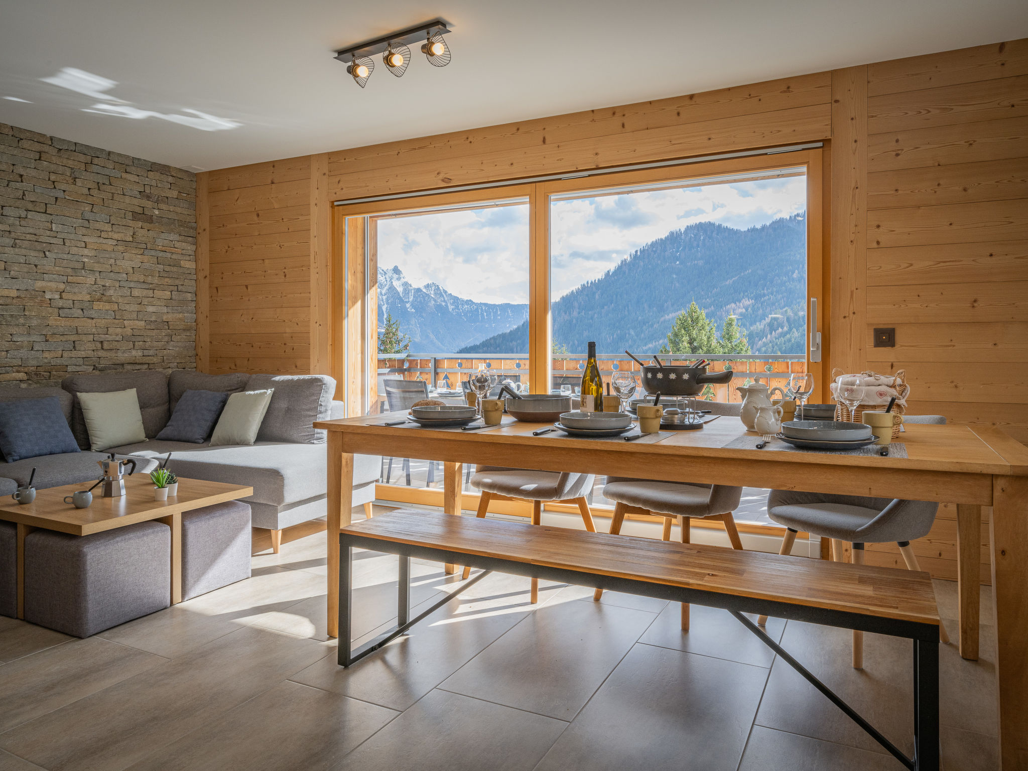 L' O 12 Apartment in Ovronnaz