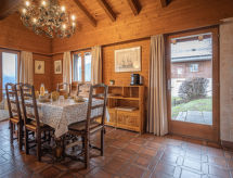 Chalet Dunes et Bois: Vrijstaand vakantiehuis in de Zwitserse Alpen met tuin - thumbnail 2