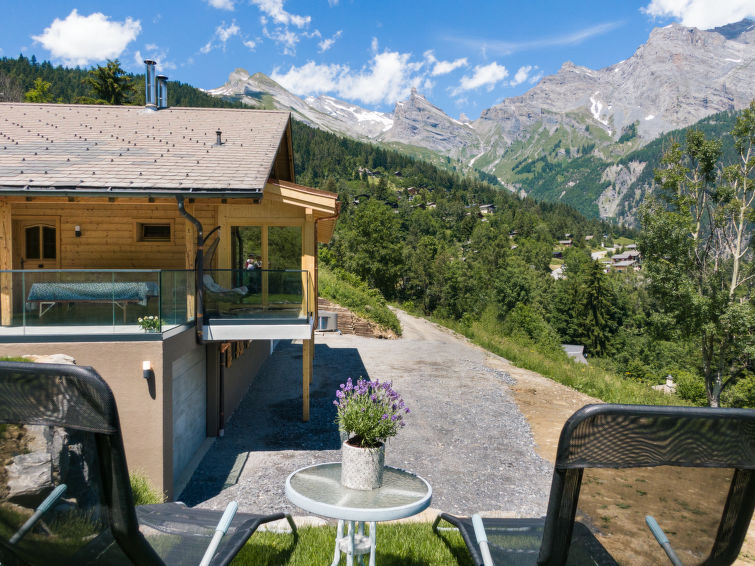 Paisible Chalet in Ovronnaz