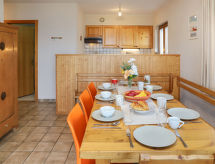 Chalet Edelweiss: sfeervol 8-persoons chalet direct aan de piste in La Tzoumaz - thumbnail 6