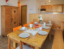 Chalet Edelweiss: sfeervol 8-persoons chalet direct aan de piste in La Tzoumaz - thumbnail 1
