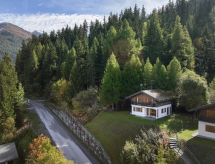 Chalet Edelweiss: sfeervol 8-persoons chalet direct aan de piste in La Tzoumaz - thumbnail 5