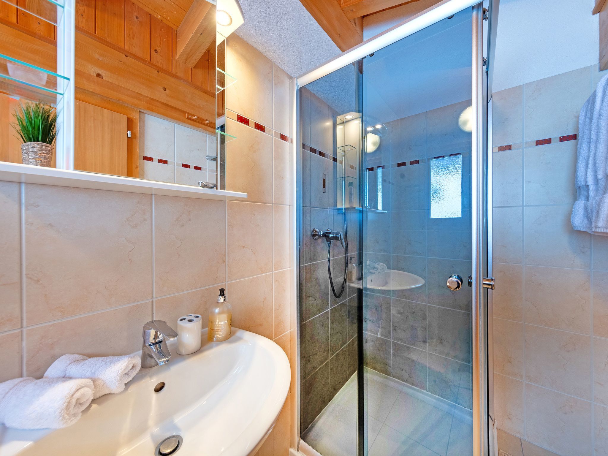 Chalet Charmille - Image-tags.info