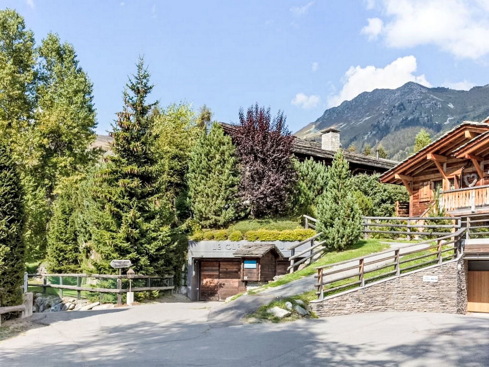 4BR Clémenceau Duplex Penthouse