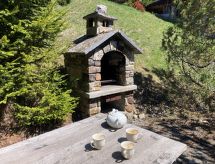 Ruim chalet met open haard vlakbij het meer van Champex - thumbnail 6