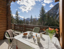 Ruim chalet met open haard vlakbij het meer van Champex - thumbnail 4