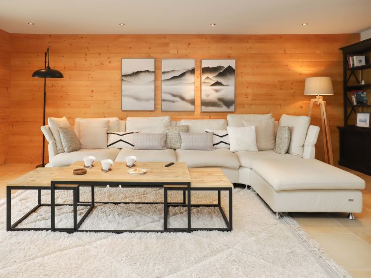 Luxe appartement aan het meer in Champex met whirlpool in Champex