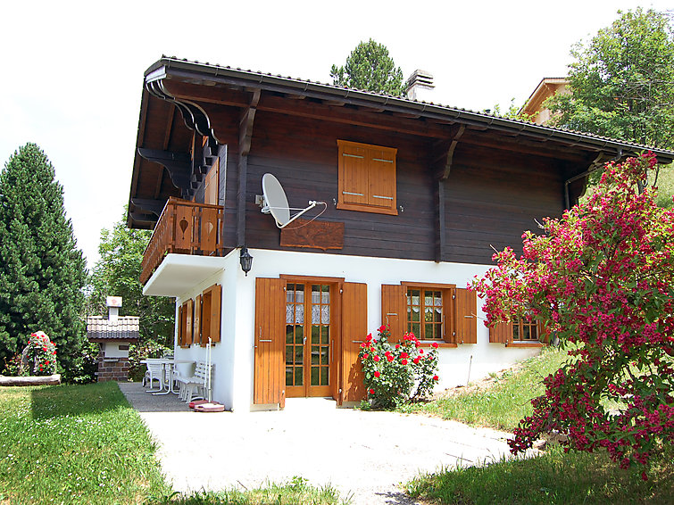 HOLIDAY HOUSE Y-GOURIA