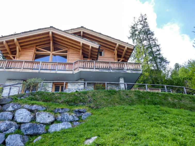 HOLIDAY HOUSE CHALET LES ROCHES