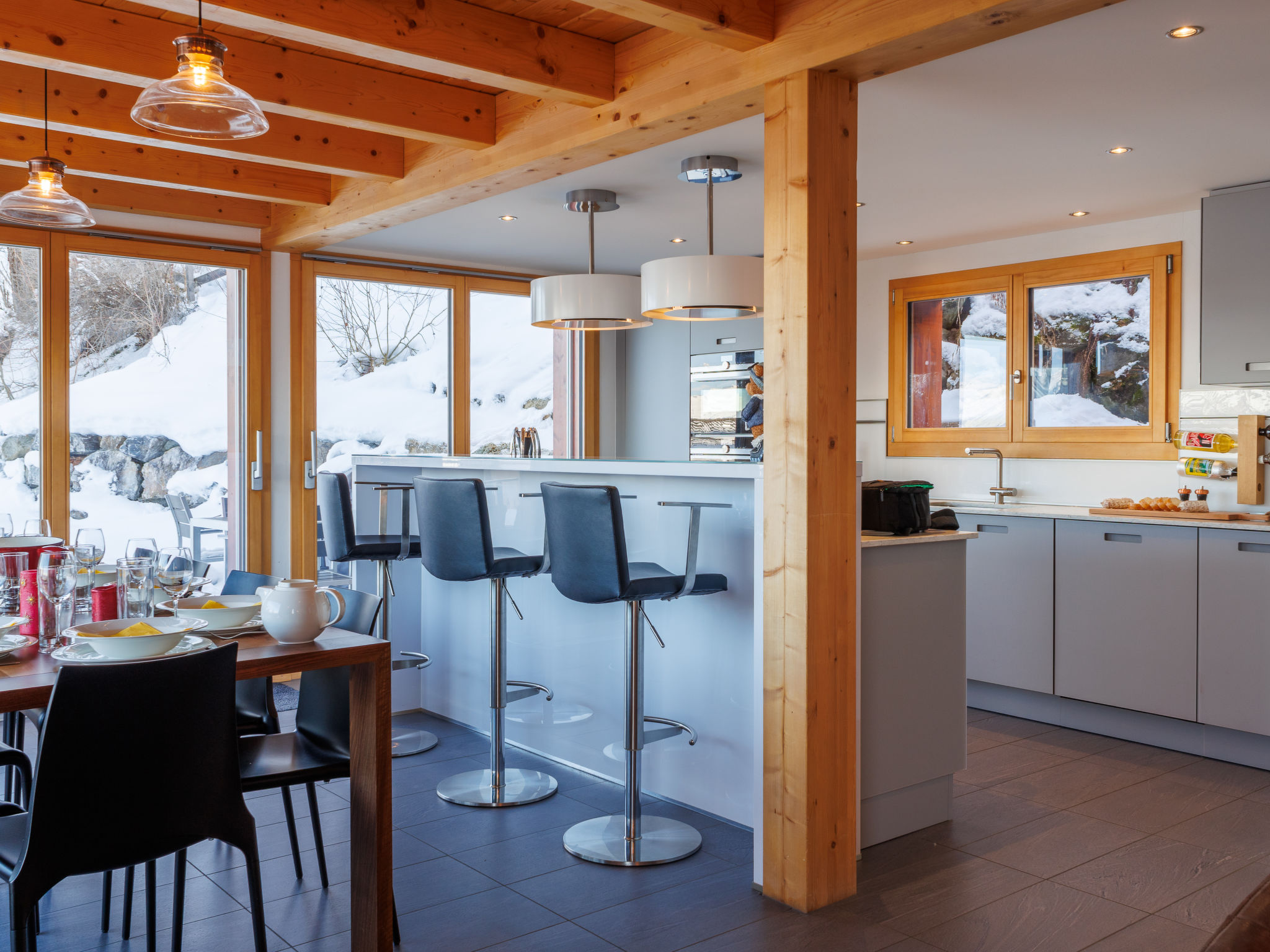 Chalet La Balance 8 – Cuisine et coin repas, photo 10 sur 64