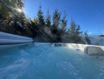 Chalet Marella: vrijstaand chalet met hot tub aan de skipiste in Nendaz - thumbnail 5