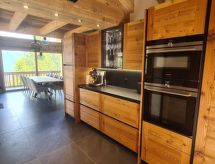 Ruim chalet voor 8 personen aan de skipiste in Nendaz met panoramisch uitzicht - thumbnail 4