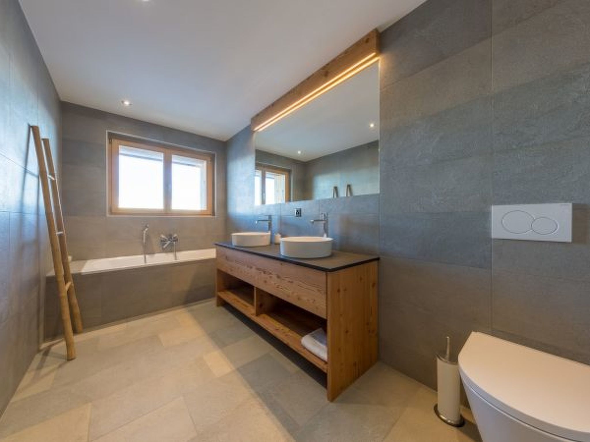 Photo of Chalet Oak Tree amazing, sauna, ski-in/out