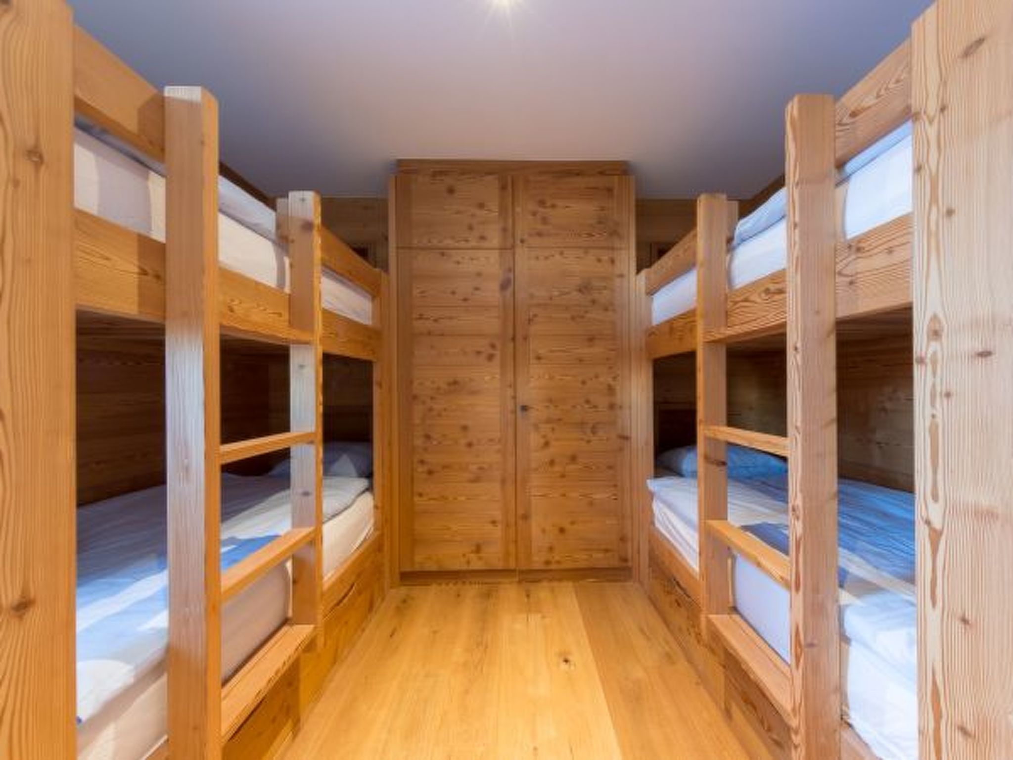 Photo of Chalet Oak Tree amazing, sauna, ski-in/out