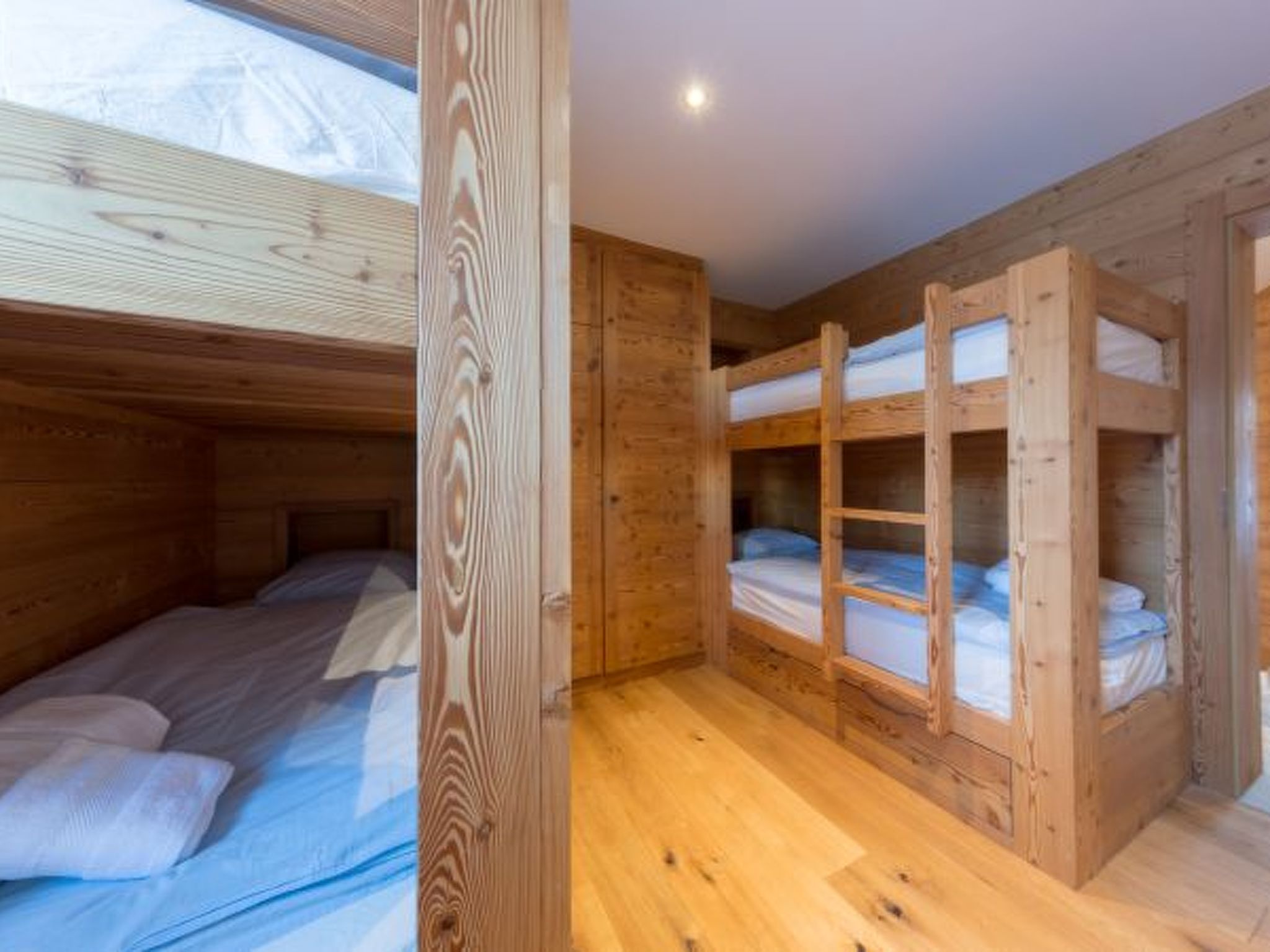 Photo of Chalet Oak Tree amazing, sauna, ski-in/out