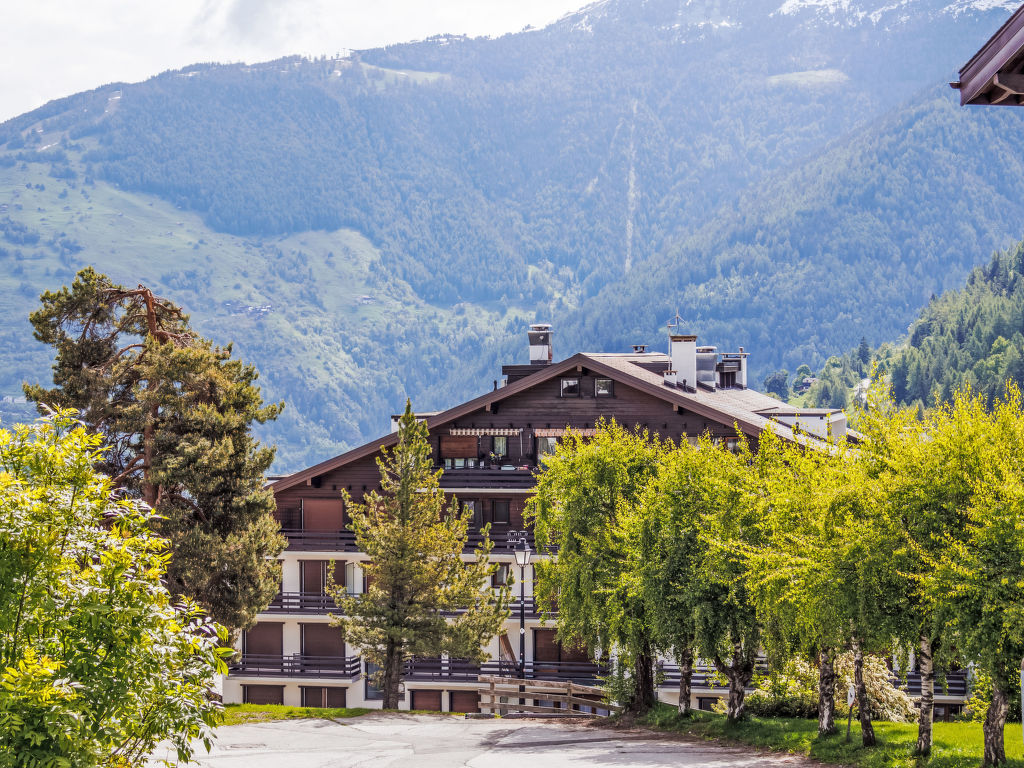 Appartement Cerisiers Hrez in Zwitserland