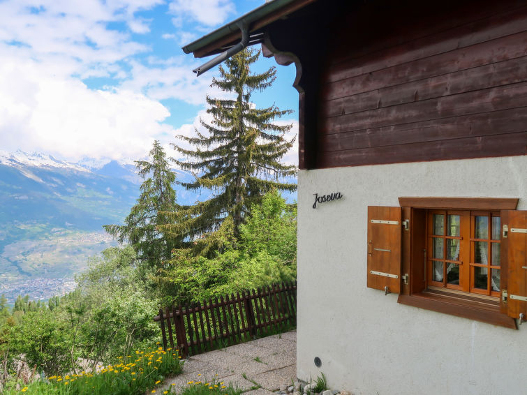 Slide3 - Chalet Joseva