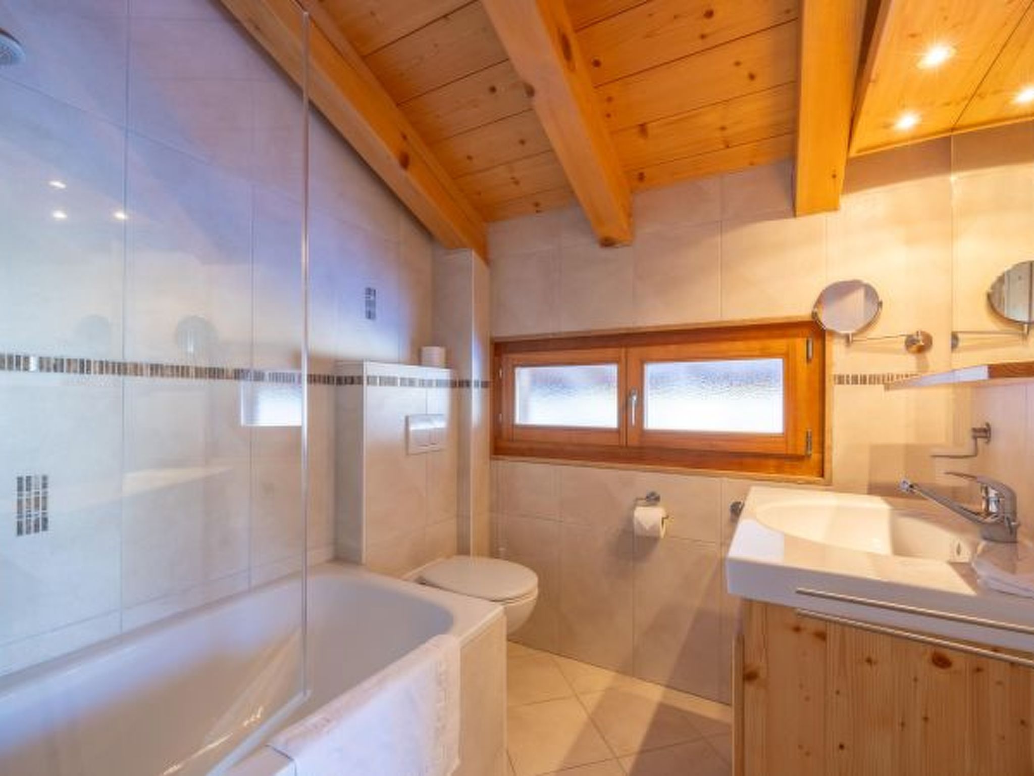 Photo of Chalet Vansamis, views & sauna