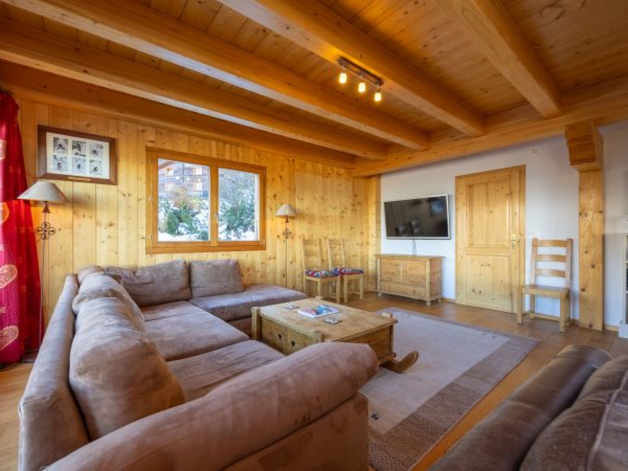 Photo of Chalet Vansamis, views & sauna