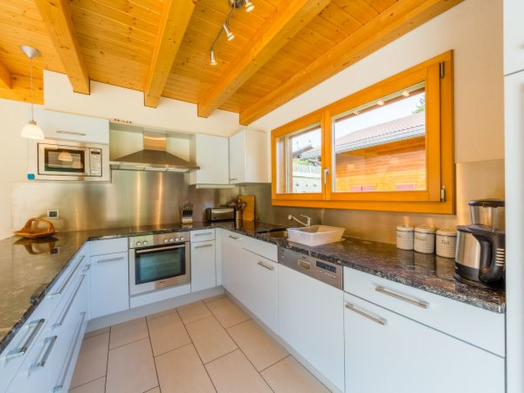 Chalet Yokanga excellent location - Image-tags.info