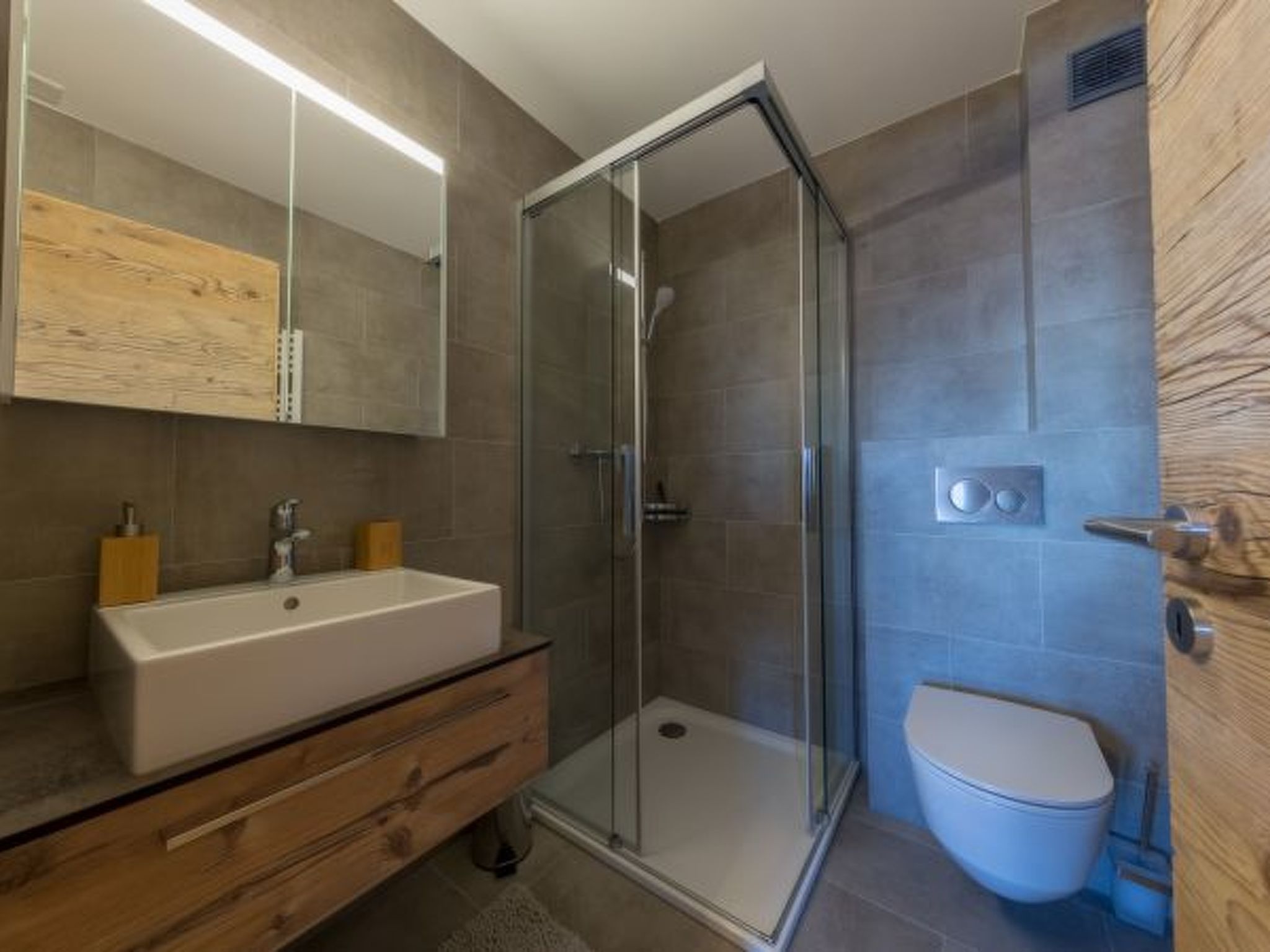 Photo of Nendaz 2 bedroom apartment - close ski lift (R27)