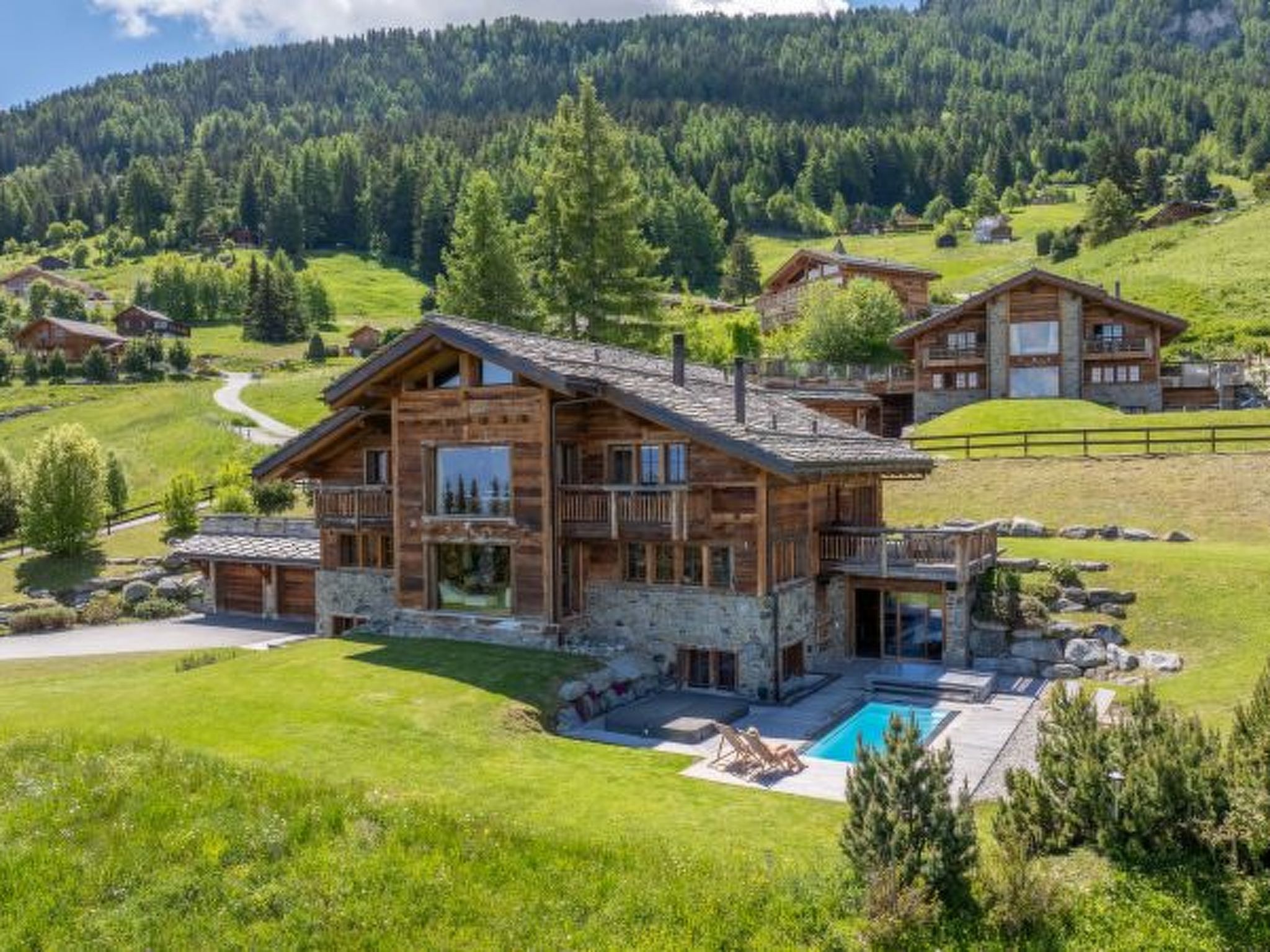 Photo of Luxury Alps Chalet YOLO