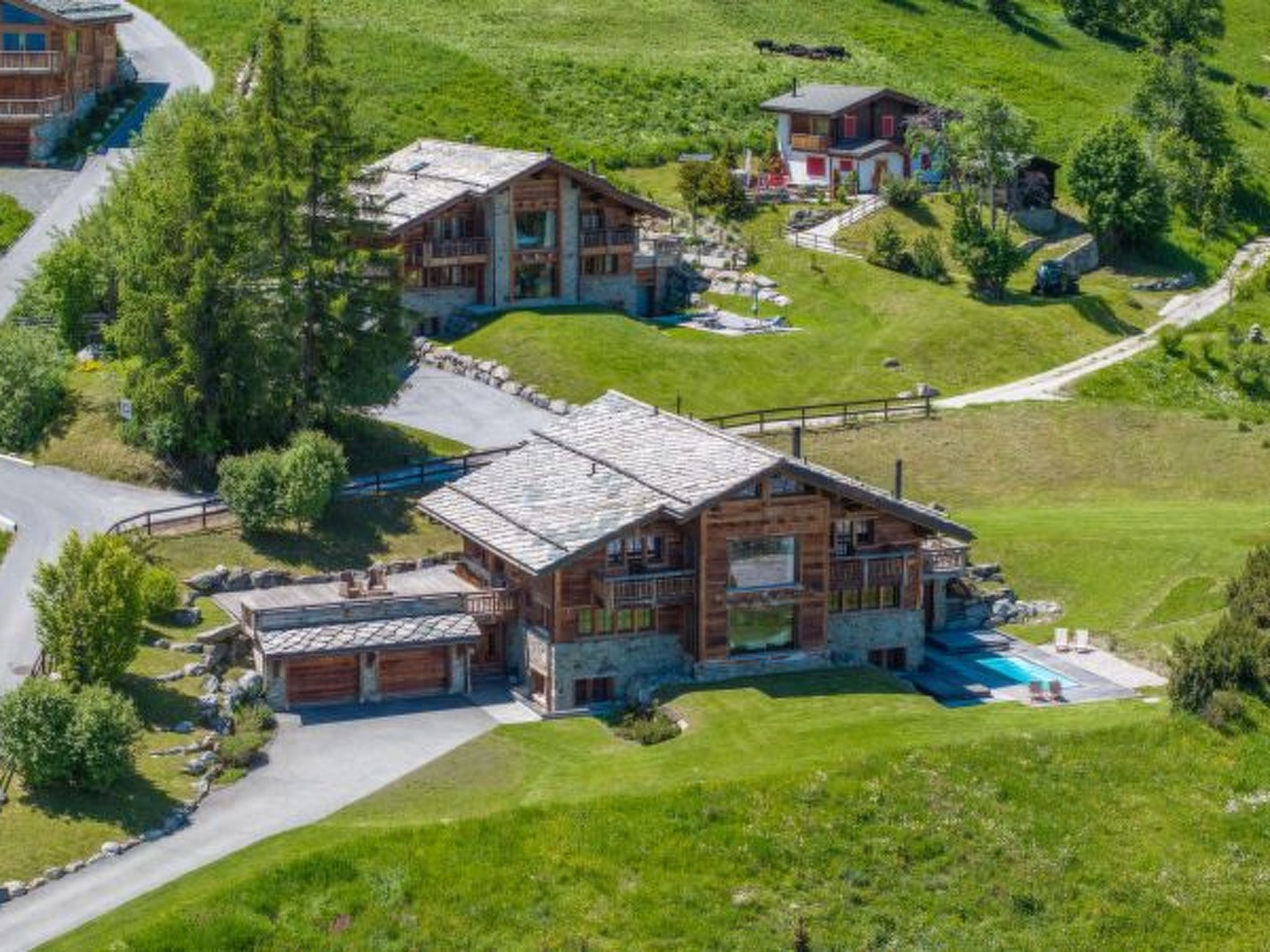 Photo of Luxury Alps Chalet YOLO