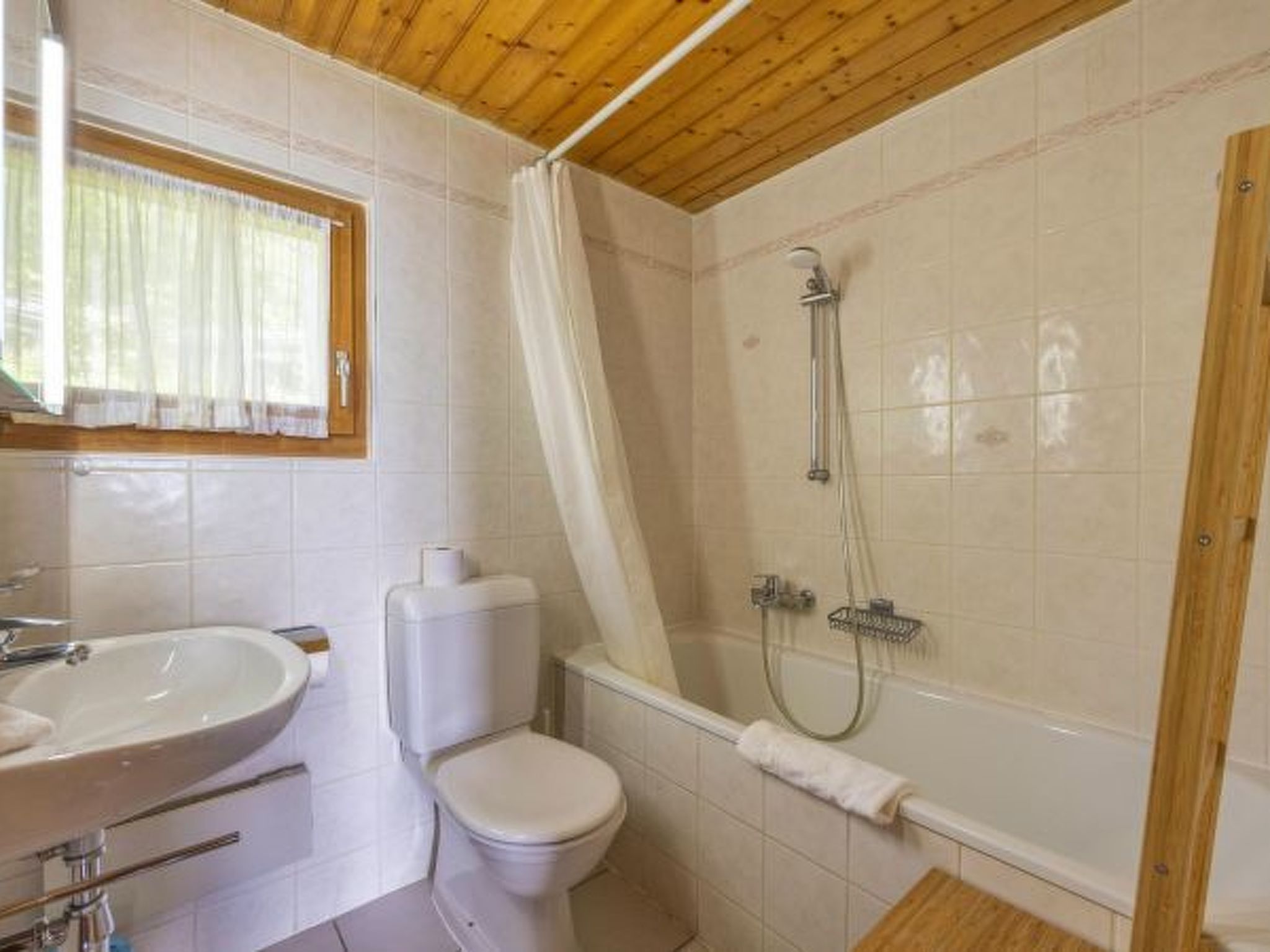 Photo of Chalet Les 2 Sabots - ski/in-out