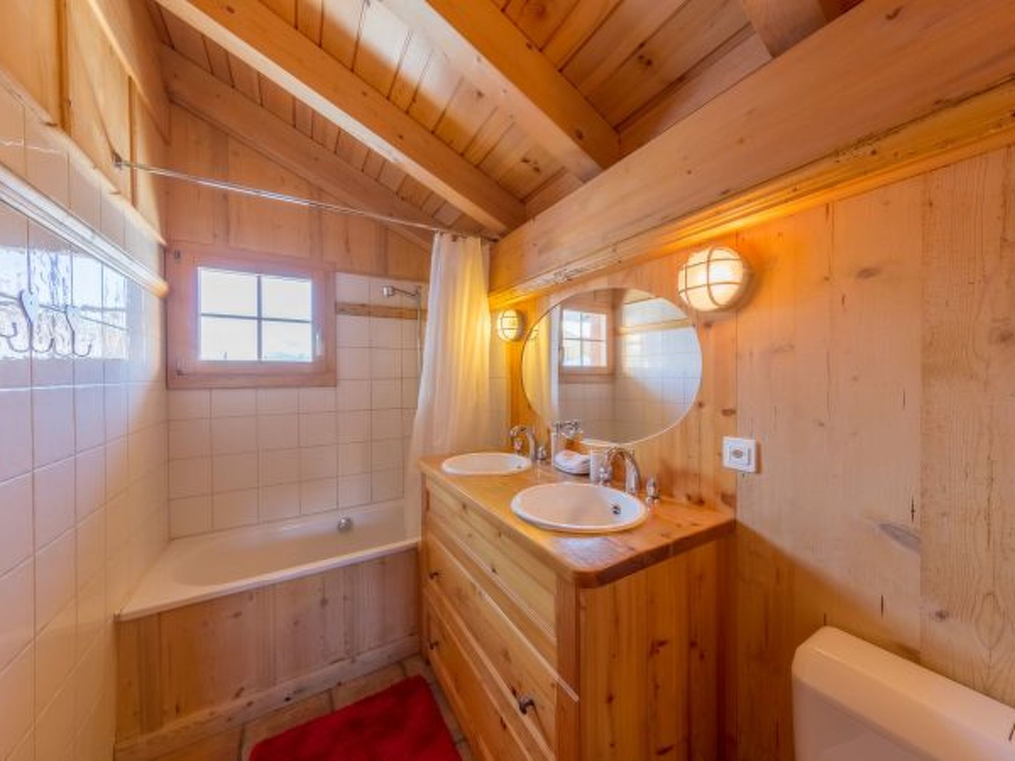 Photo of Chalet Pierre Blanche - Ski-in/out