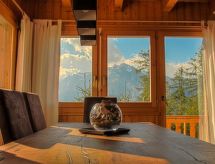 Chalet Mon Sousou: Ruim 8-persoons chalet direct aan de skipiste van Nendaz - thumbnail 2