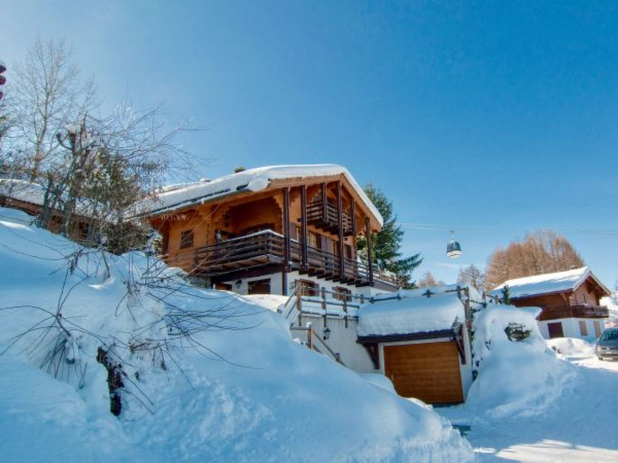 Photo of Chalet Lisa, ski-in/out, accessible by car