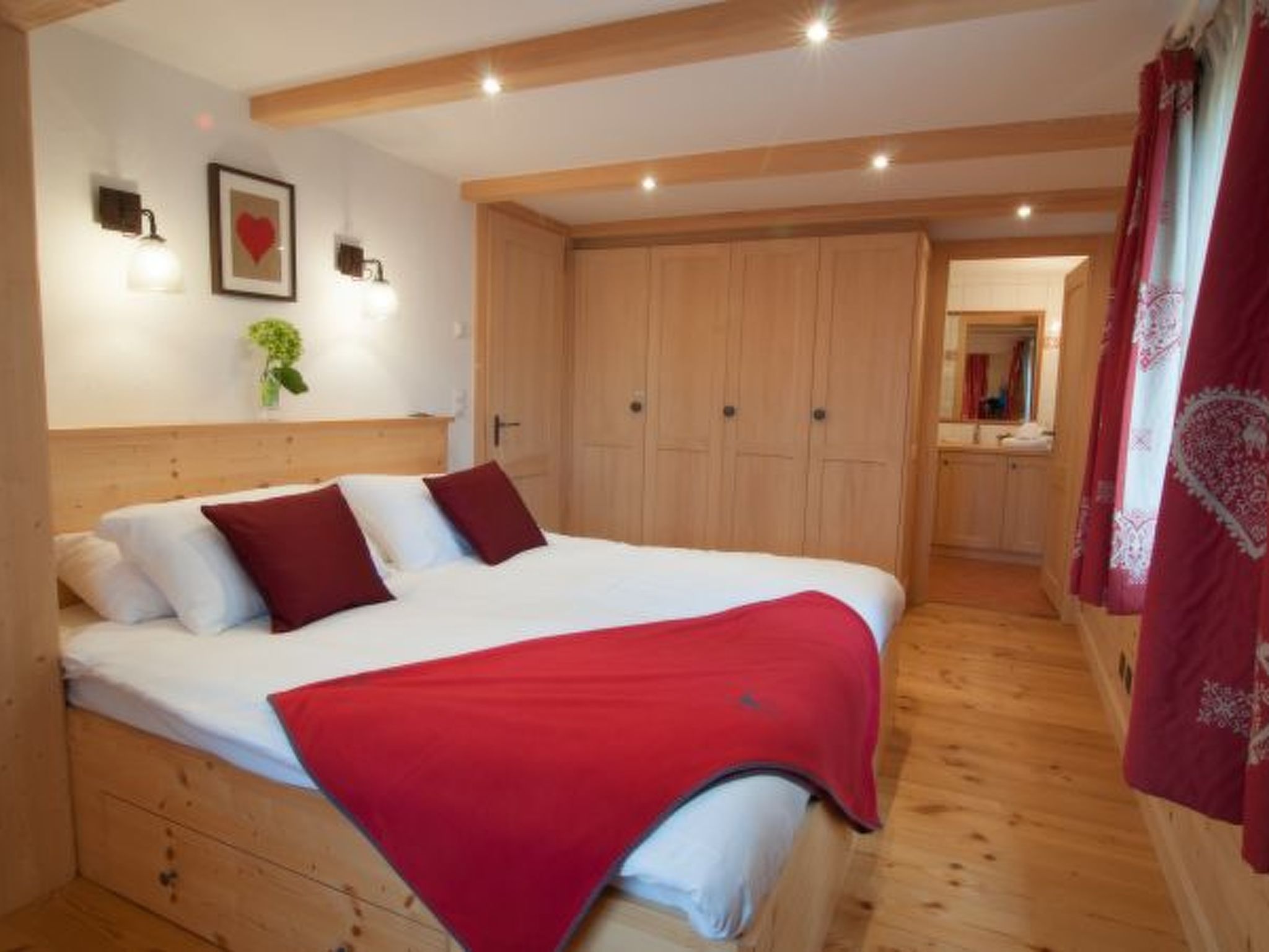 Photo of Chalet Lisa, ski-in/out, accessible by car