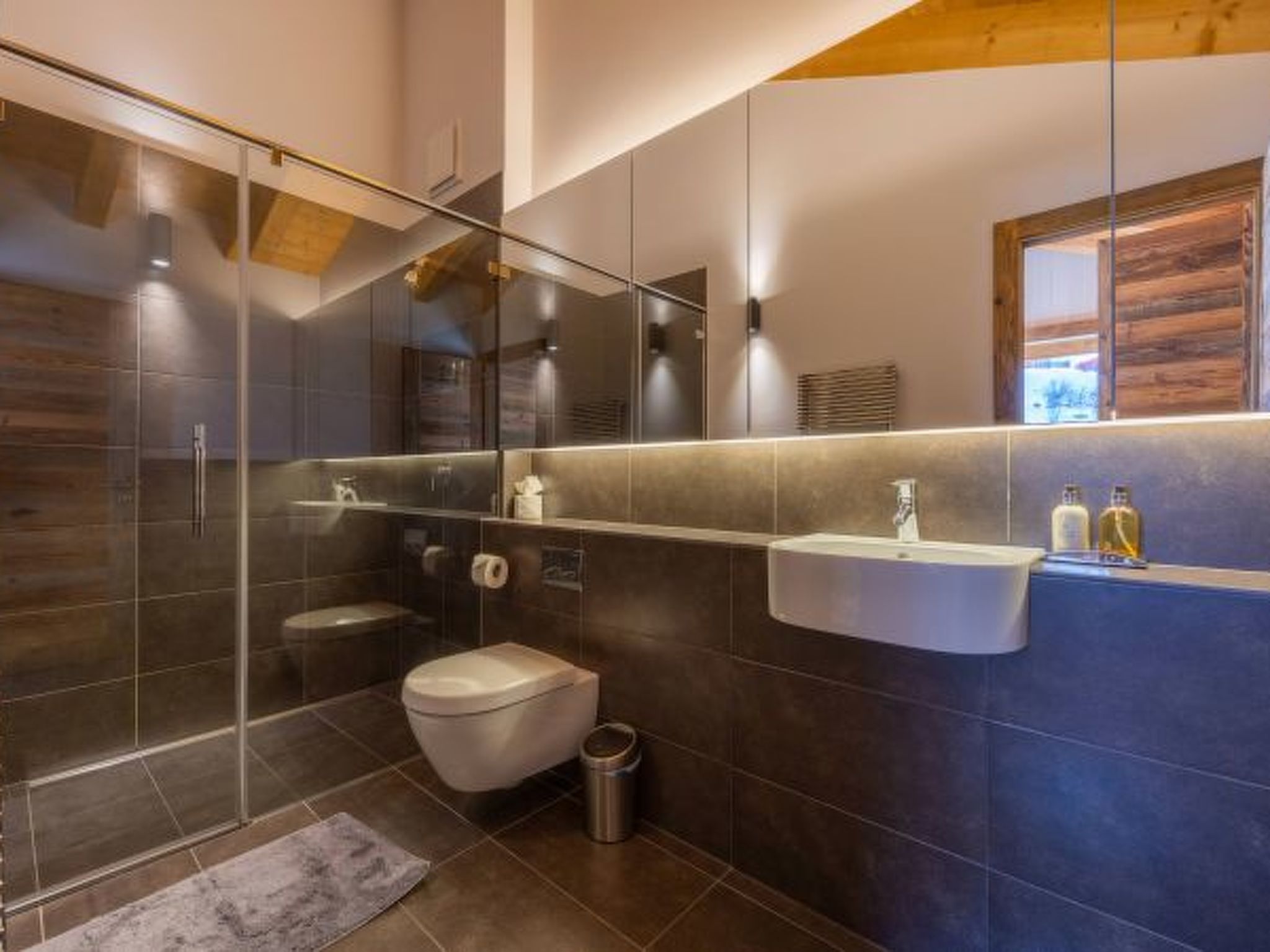 Photo of Grimpeur luxury duplex, Spa Access Front Telecabin