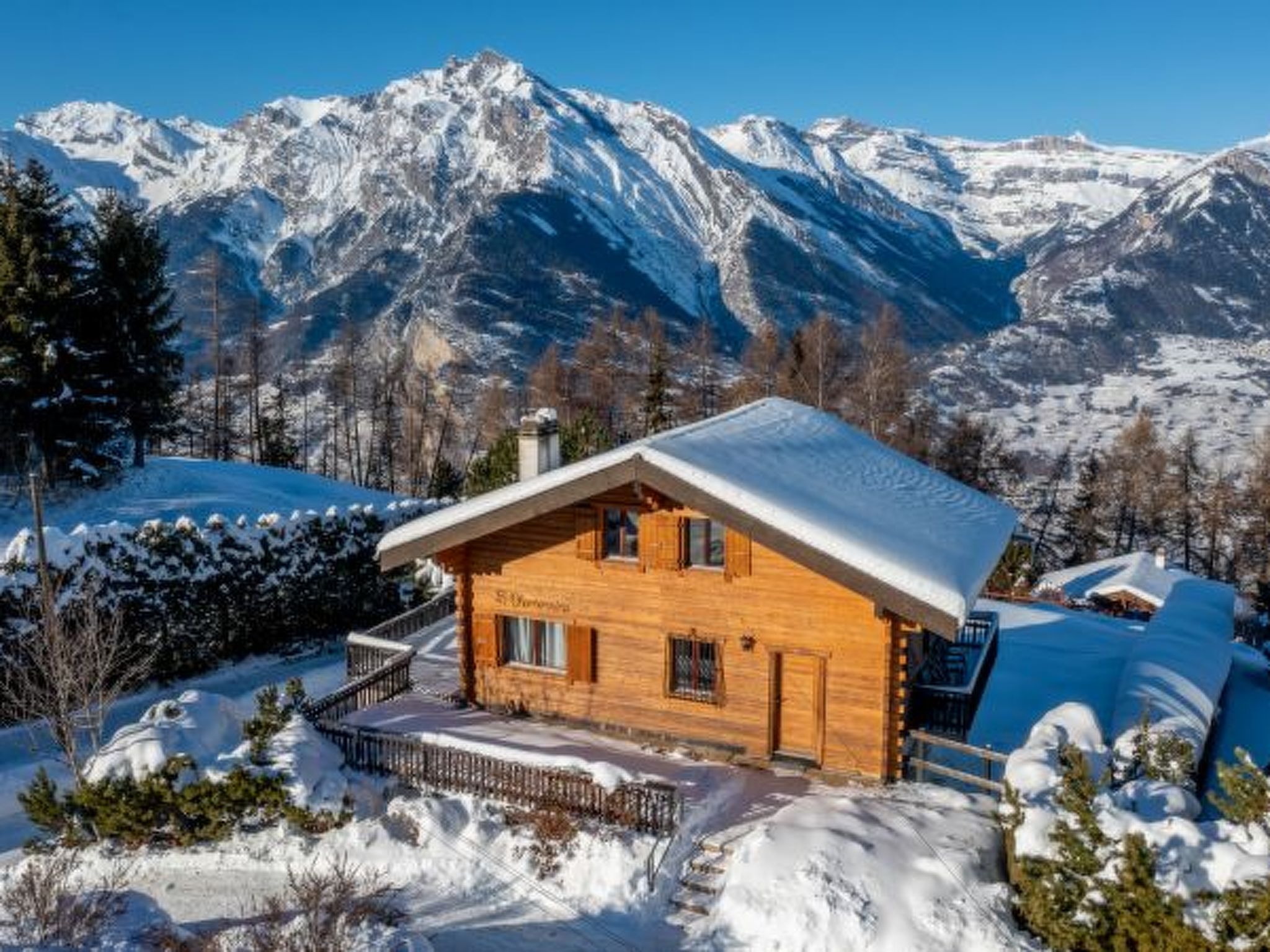 Photo of Chalet La Chenevière