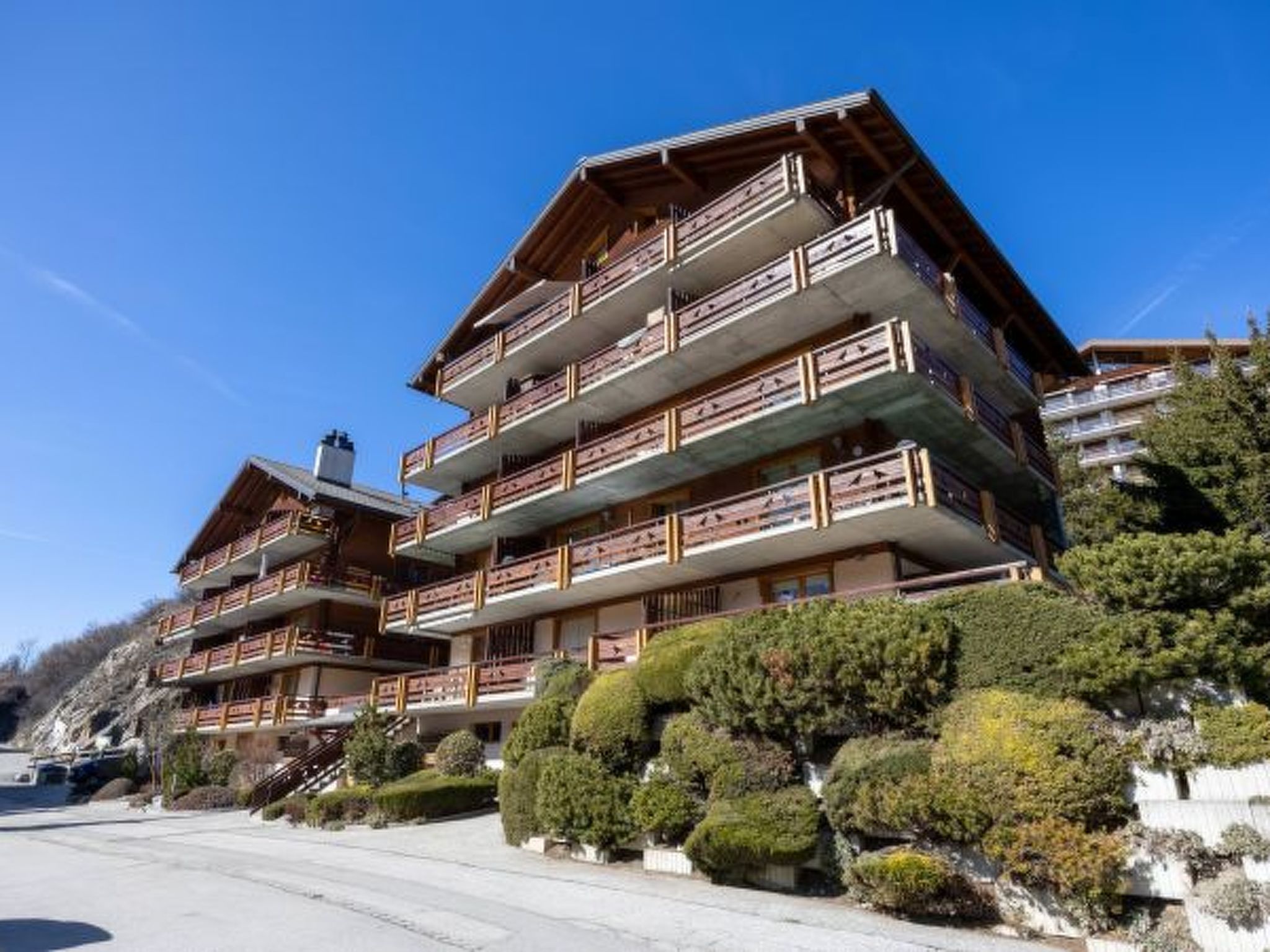 Photo of Les Busards 18 - centre Nendaz