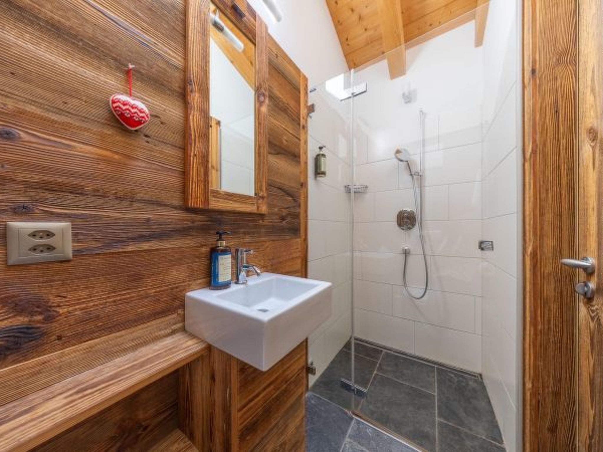 Photo of Montagnard 12 - Spa Access