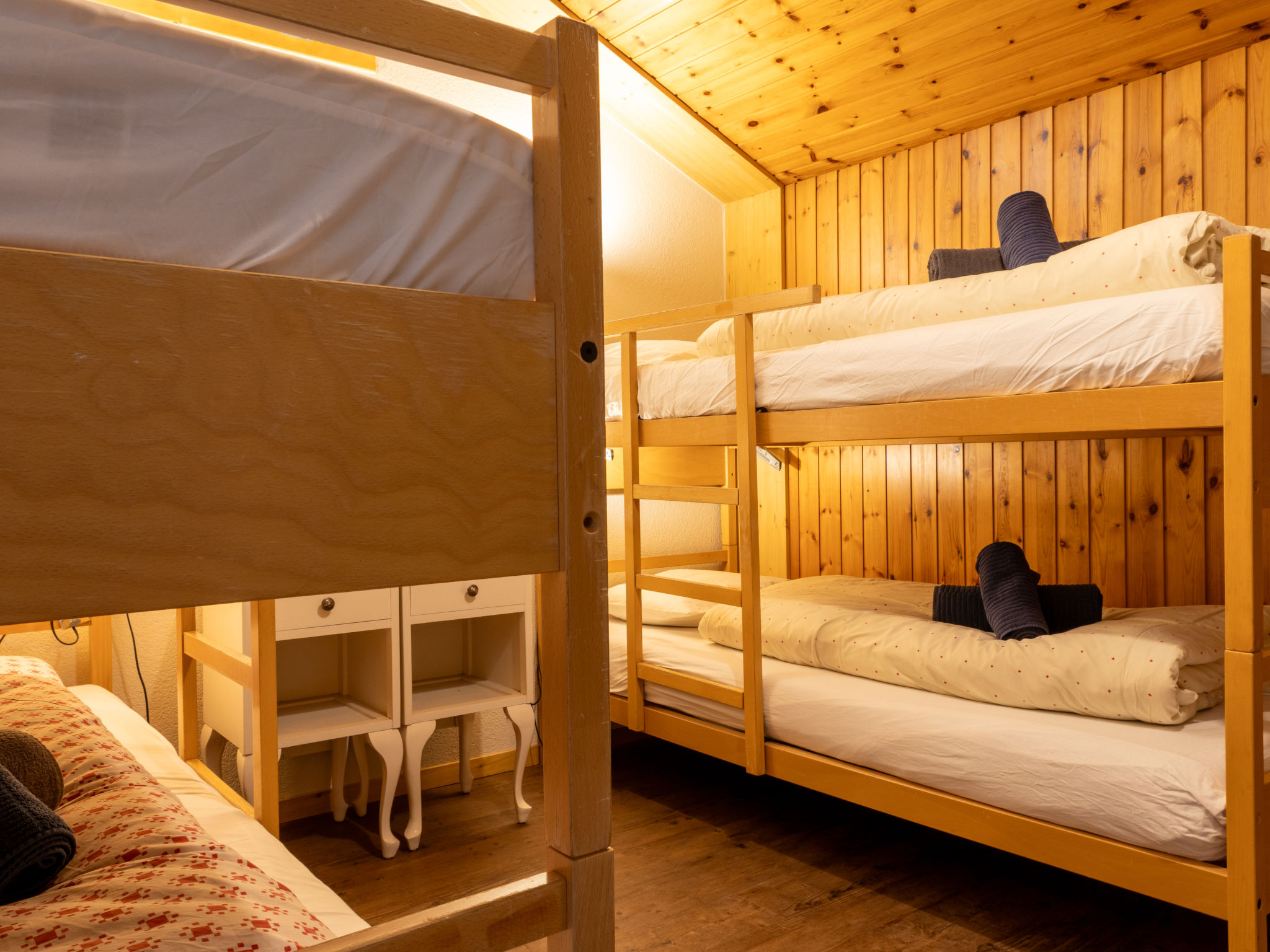 Dents Rousses B4 - Inside