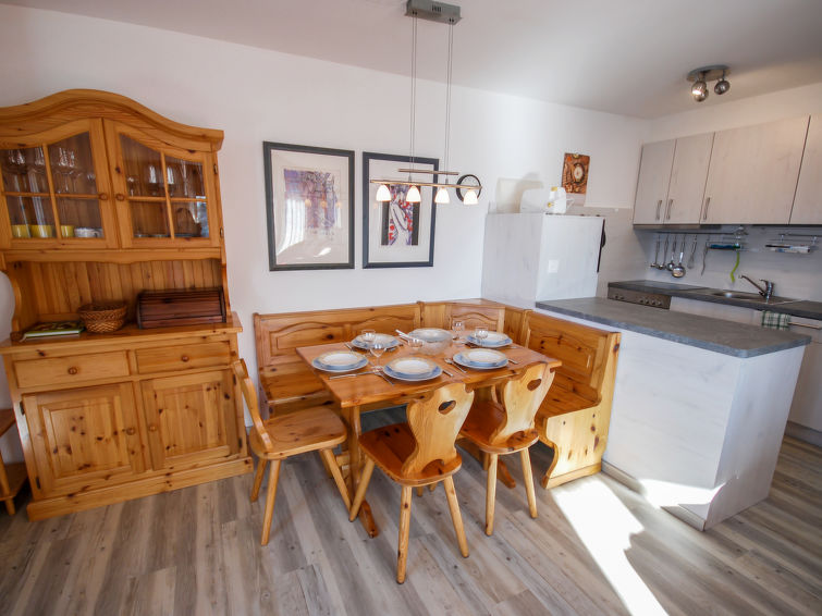 Op 750m van de piste: Ruim appartement met wellness in Veysonnaz in Veysonnaz