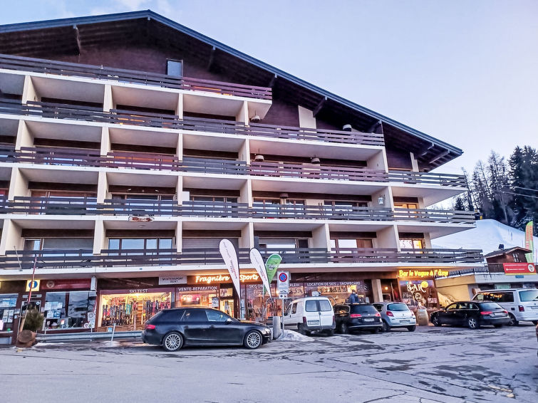 Aan de piste: Ruim appartement met bergzicht in Veysonnaz in Veysonnaz