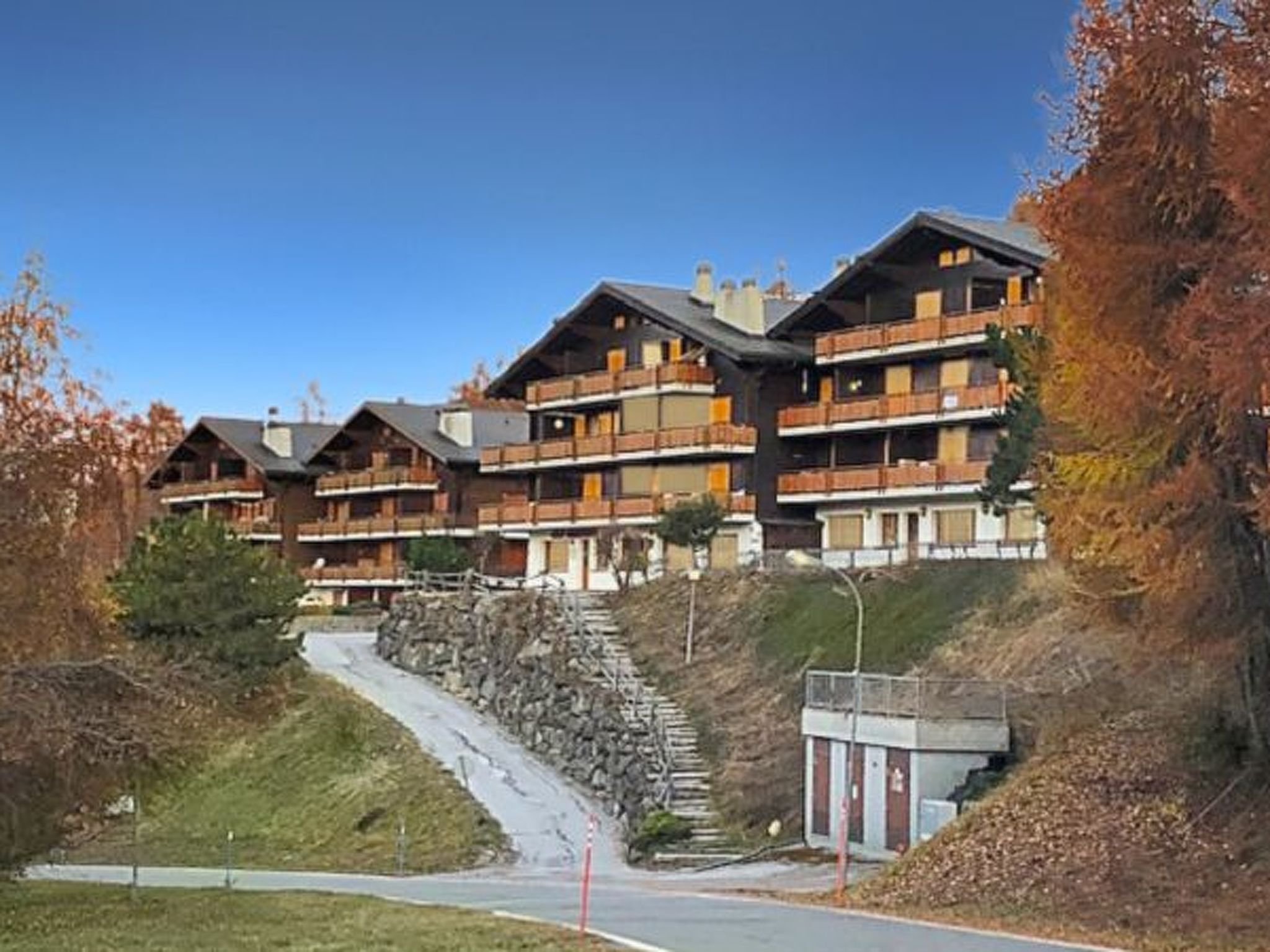 Les Mayens de l'Ours - 4 Vallées - Dehors