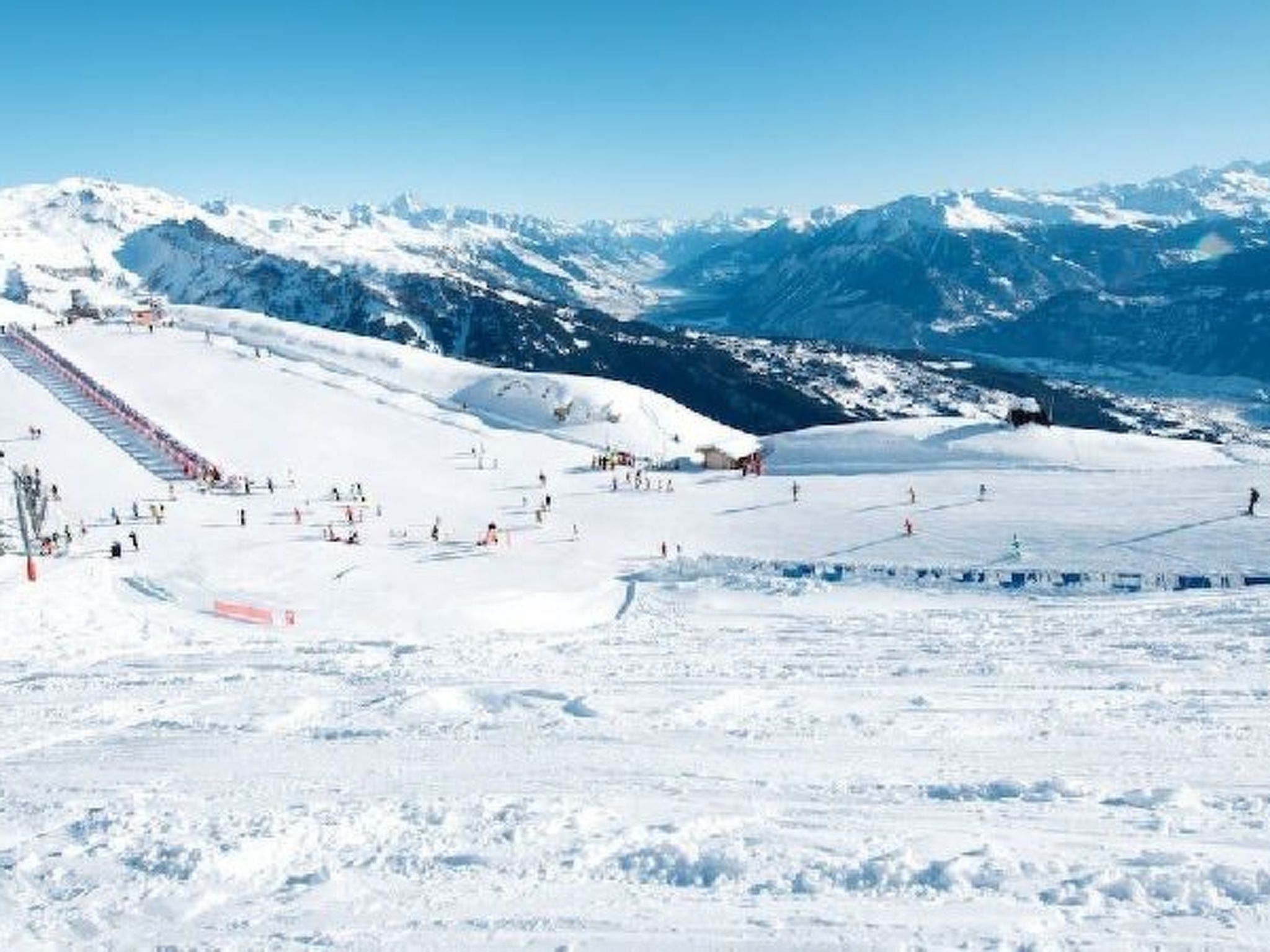 Aux Bons Matins de Gégé à 10mns de Sion - Buiten