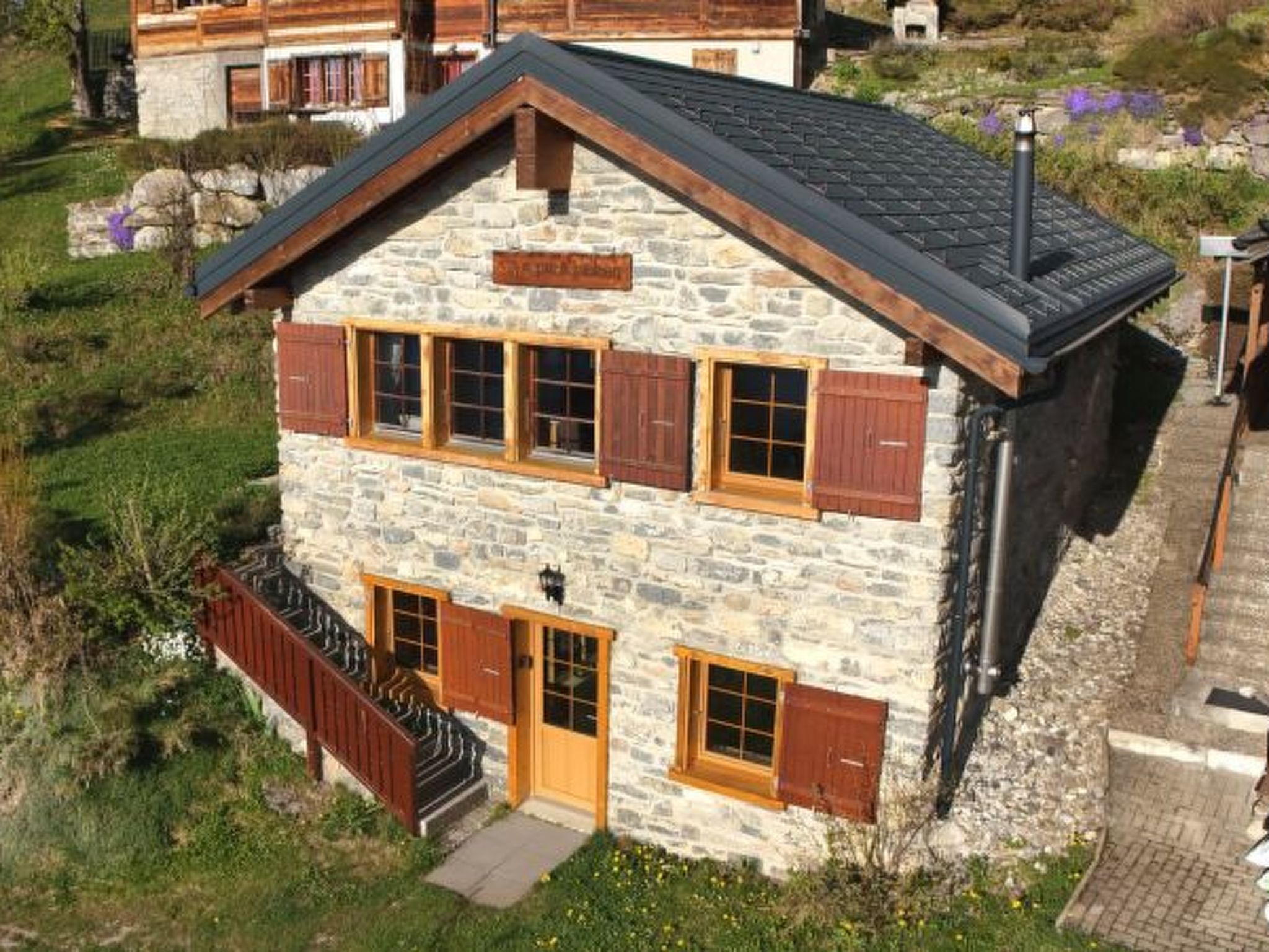 Photo of Tiny House facing the Alps - Ski in and out