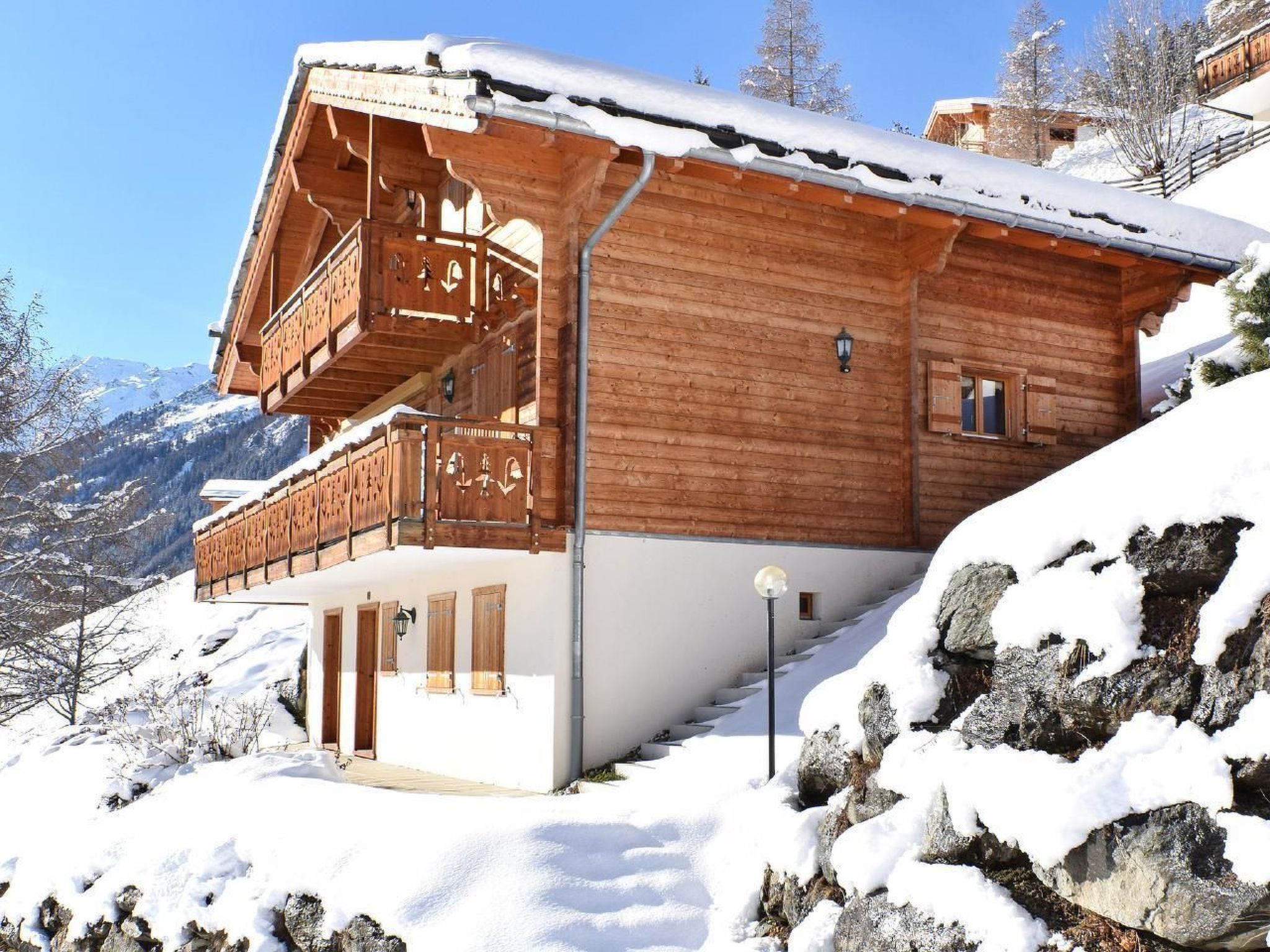 Chalet Mountain Star