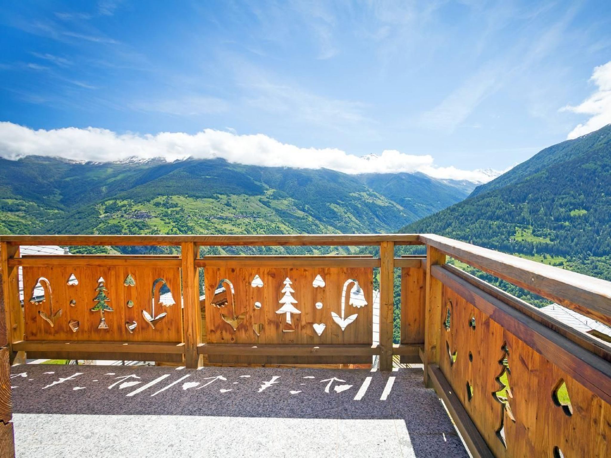 Chalet Mountain Star - Dehors