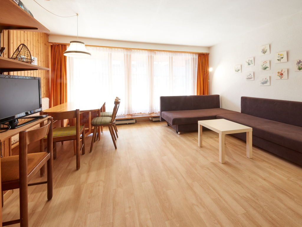 Interhome Combire 104