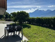 Modern appartement met terras op 5 minuten van Sion centrum - thumbnail 2