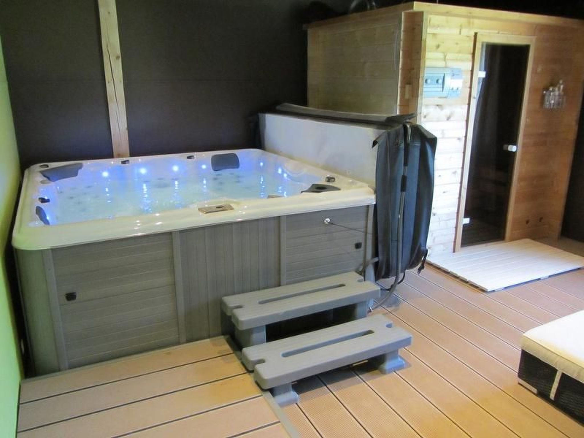 Appartement - Le Franc-Montagnard, (Les Emibois), – Extérieur de la maison, photo 17 sur 20