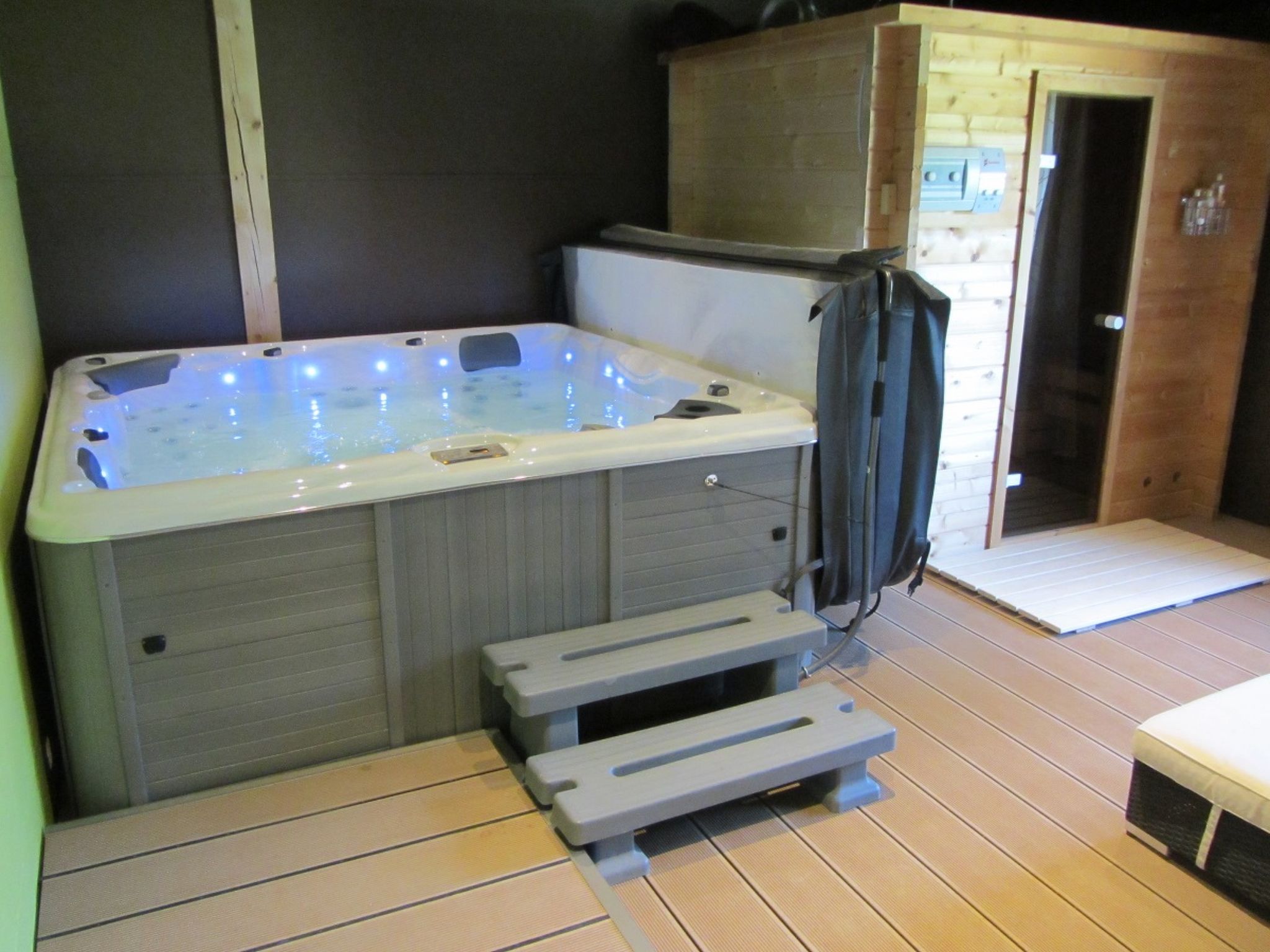 Appartement - Beau-séjour, (Les Emibois), - Buiten