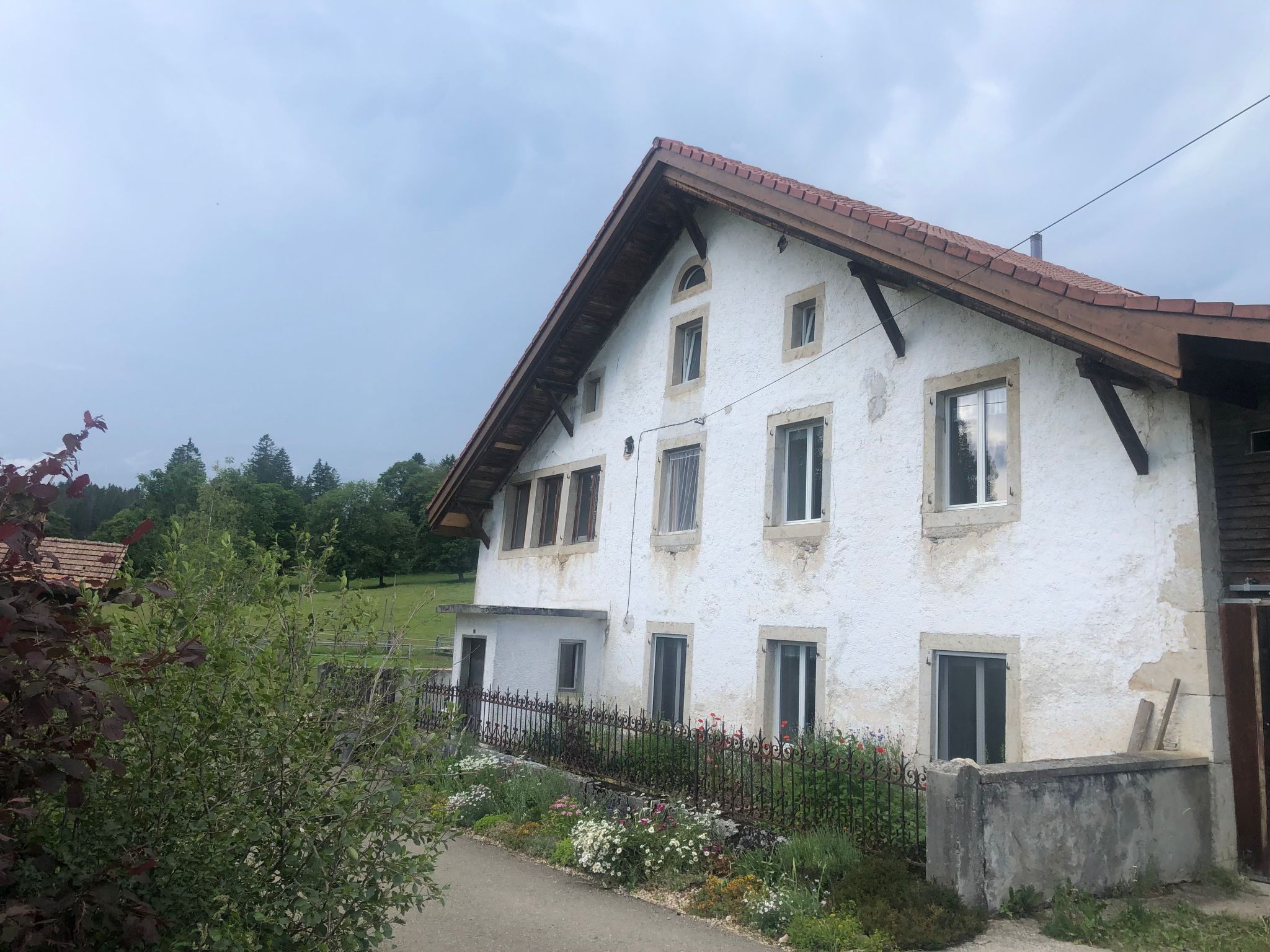 Appartement et B&B - Ferme O'Badu, (Les Breuleux), – Extérieur de la maison, photo 13 sur 16