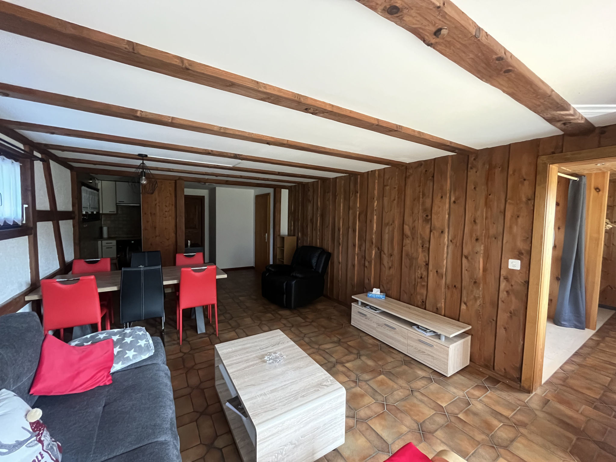 Appartement - Le Renouveau, (Montfaucon), - Image-tags.info